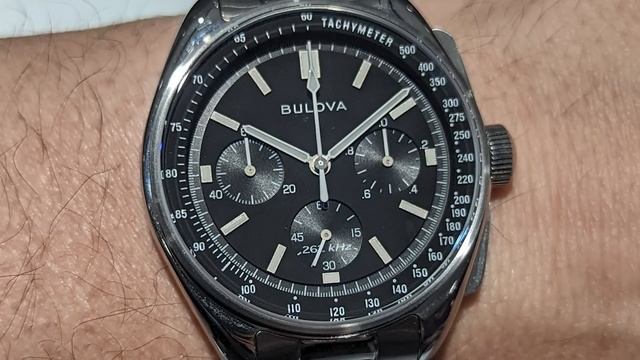 SMALLER Bulova Lunar Pilot - Hands on with the Yet to be Released 43mm Bulova Lunar Pilot Moon Watc смотреть онлайн