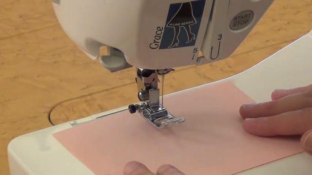 How to Replace Your Sewing Machine Needle смотреть онлайн