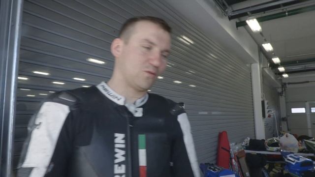 Макар Юрченко в Москве: учиться учить действующих гонщиков RSBK и TRD на треке Moscow Raceway смотреть онлайн