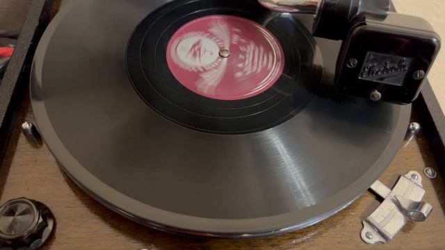 Ф. И. Шаляпин Куплеты Мефистофеля из оп. Фауст Ш. Гуно 2 сторона (запись-копия 1939 г.) смотреть онлайн