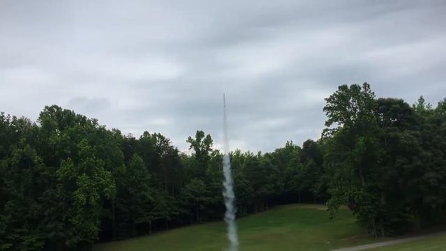 Estes Saturn V 16oz With D12-3 Motor