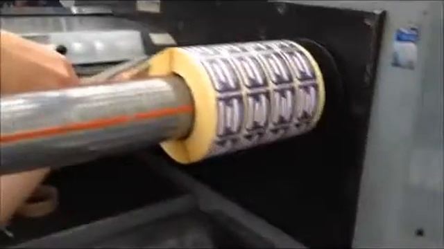 Контрольно перемоточная машина PRATI TC 400  Нарезка рулона с самоклеящимися этикетками вдоль и нам