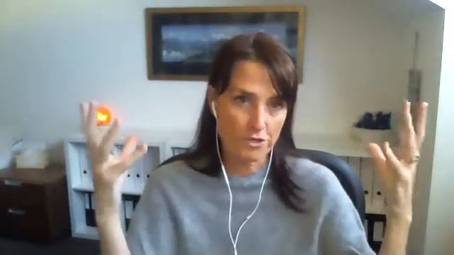 Menopause, Perimenopause and Medical Astrology with Kira Sutherland смотреть онлайн