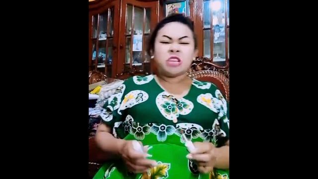 Tante Lala Bikin Ngakak Live Jualan Lip Cream Yang Bisa Bikin Bibir Cerewet Jadi Baik смотреть онлайн