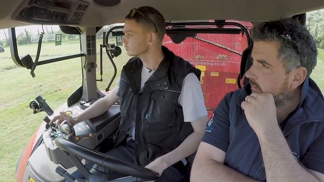 Meet the man behind 'Model Farmer'... смотреть онлайн