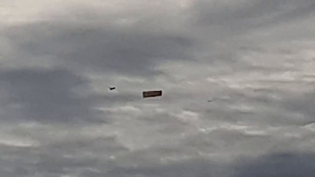 во время съёмки я не заметил  нло которое как появилось так и исчезло