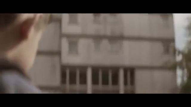 Stromae - Peace or violence (clip officiel).flv смотреть онлайн