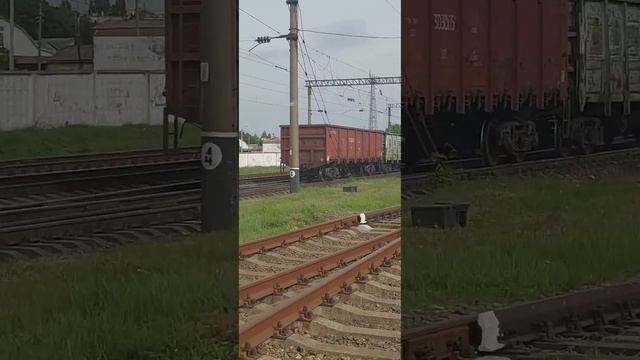 КОРОЧЕ СНЕМАЮ ПОЕЗДА ВЛ80С 2393 И ЕЩЁ ТОТ ЕСТЬ ВИДЕО КОТОРЫЙ Я ЗАСНЯЛ ВСЕ ПОЕЗДОВ смотреть онлайн