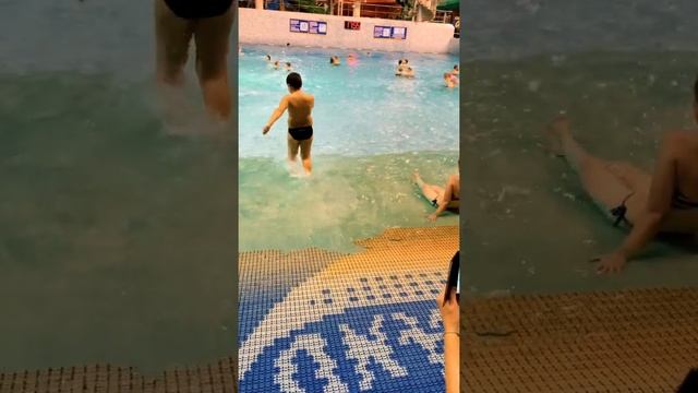 аквапарк в Питерленде смотреть онлайн