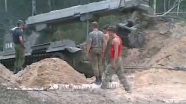 Танки грязи бояться (как тушат пожар в Запутном) смотреть онлайн