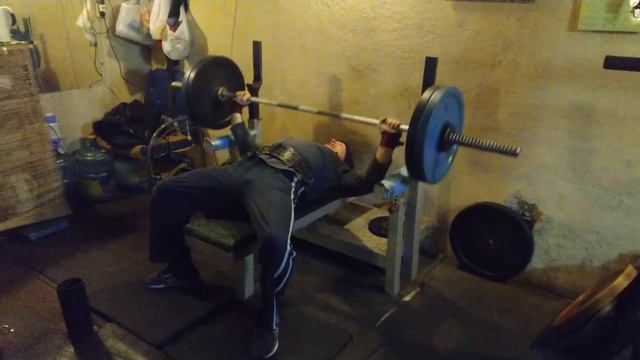 Жим 102кг на 8 повторений 3 подход вес 90кг смотреть онлайн