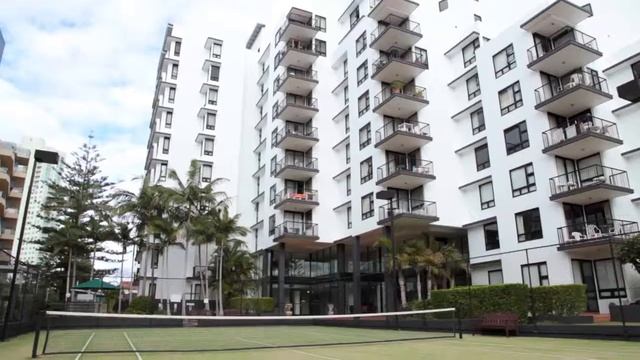 Neptune Resort Broadbeach смотреть онлайн