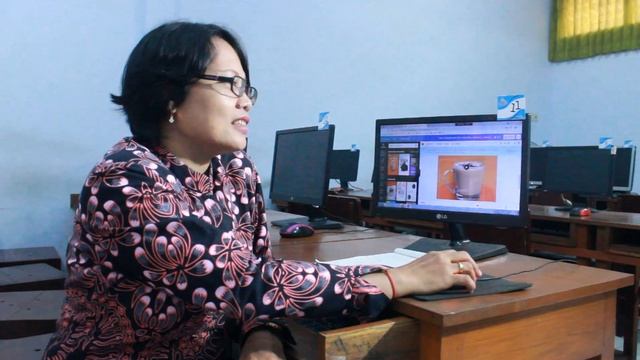 DAILY VLOG - BISNIS DARING DAN PEMASARAN (SMK PGRI LUMAJANG) смотреть онлайн