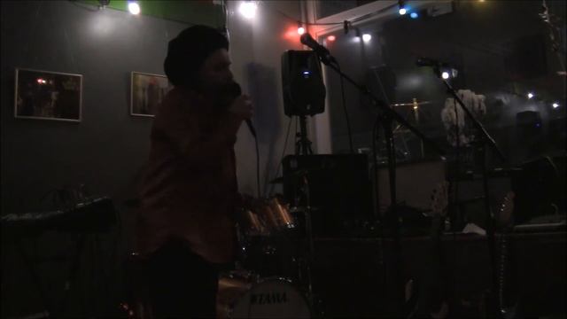 Kari Kosmos: Kissanainen Koiramies (Catwoman, Dogman) смотреть онлайн