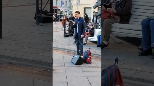 Питер. Вечер. У метро Василеостровская. смотреть онлайн