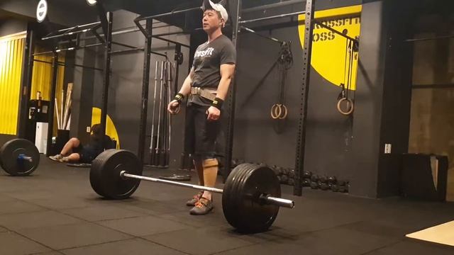 205 lbs Squat clean 2 смотреть онлайн