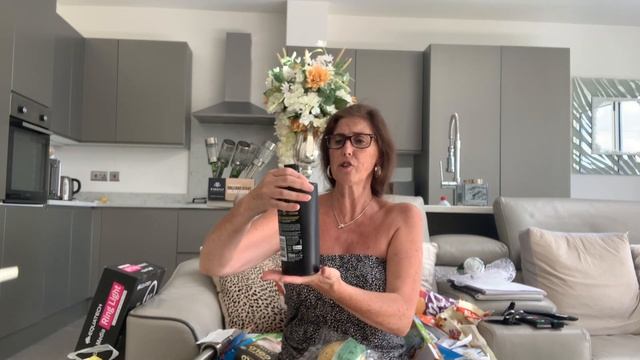 Home Bargains haul / Derma Spa Dove self tanning lotion review / Vlog tri-pod unboxing смотреть онлайн