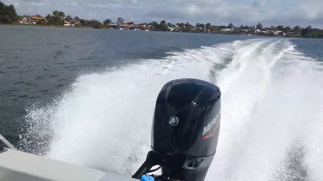 Surtees 5500 Offshore Fisherman Repowered with a Mercury 115hp Fourstroke Outboard by Hitech Marine смотреть онлайн