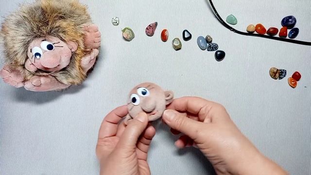 Іграшка з хутра своїми руками! легко! Кожен зможе! Дуже позитивна та бажана іграшка. смотреть онлайн