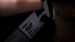 заряжаем аккумулятор 12 вольт - 9 ампер часов.