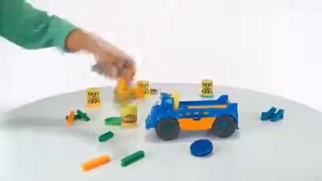 Игровой набор 'Веселая пила' Play Doh смотреть онлайн