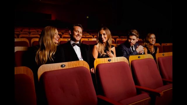 Aston - Locked Out Of Heaven - Bruno Mars - Classical Cover смотреть онлайн