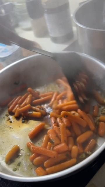 Мини-морковка (или любые другие овощи) в азиатском стиле. Полезный гарнир на обед или ужин)