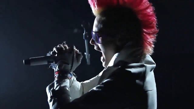 30 Seconds to Mars - Closer to the Edge Official Video смотреть онлайн