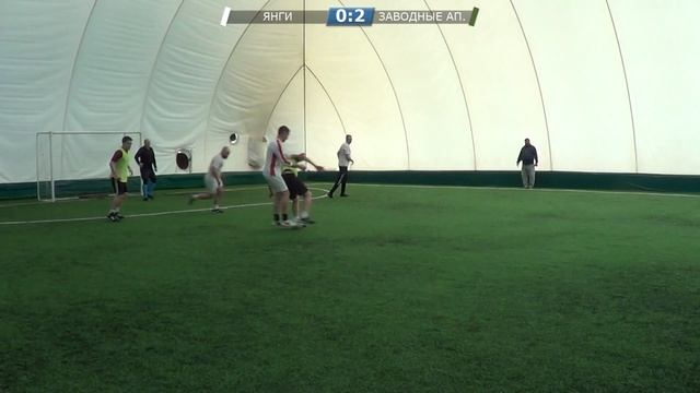 Янги - Заводные Апельсины 4:4 (видеообзор) смотреть онлайн