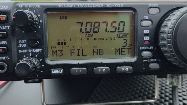 Trying the Comet UHV-9 at Epsom Downs with the icom ic-703 смотреть онлайн