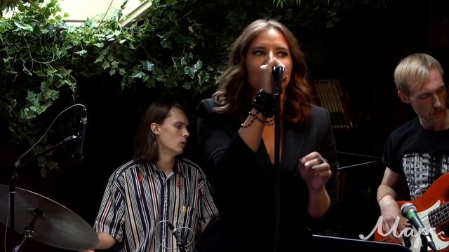 Наташа - One Way Or Another (cover) смотреть онлайн