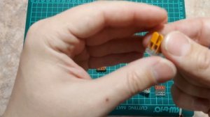 Соединение проводов с помощью быстро зажимных клеммников WAGO