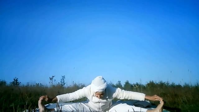 Кундалини Йога-зарядка для пятницы. 30 мин. смотреть онлайн