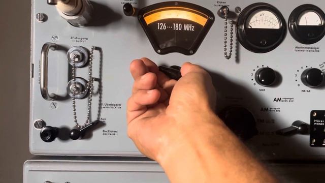 Rohde Schwarz VHF radio receiver ESM 180 смотреть онлайн