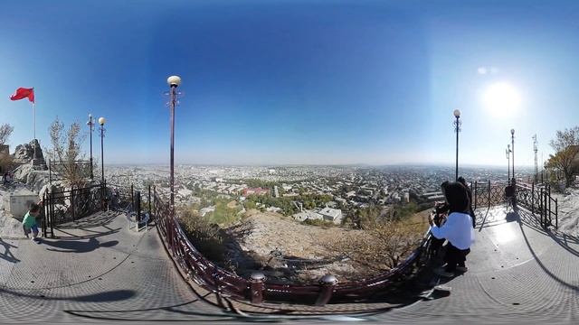 Укмуш кооздук, 360° панорама видео, Ош шаарынын Сулайман тоодон көрүнүшү смотреть онлайн