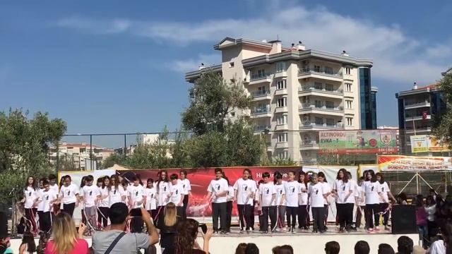Dr. Cavit Özyeğin İlkokulu Marşı смотреть онлайн