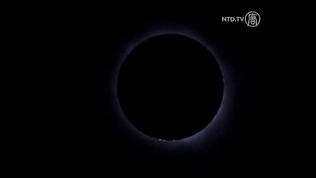 Full Solar Eclipse Caught on Film In Australia смотреть онлайн