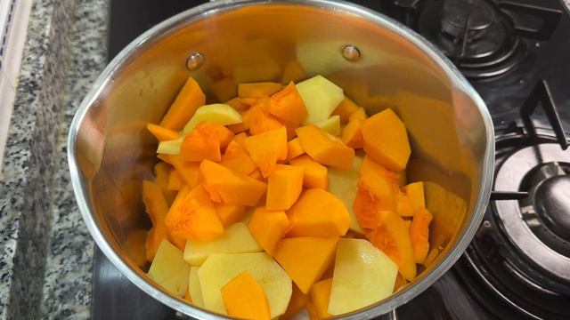 Best Pumpkin Soup Puree recipe! How to make easy and healthy pumpkin soup recipe! смотреть онлайн