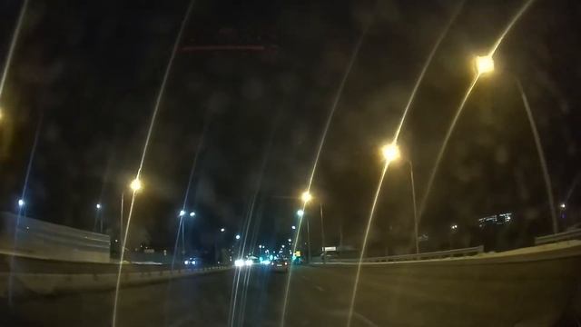 Road movement on car/Движение по улицам Тюмени до экопарка "Затюменский" в вечернее время смотреть онлайн