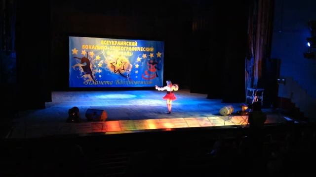 Солистка ЗАСП "Співаночки" - Коцюбинская Карина - В деревне ежики смотреть онлайн