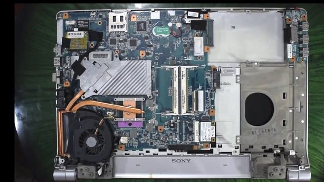 how to Clean laptop fan, how to fix overheating & noisy laptop (DIY) смотреть онлайн