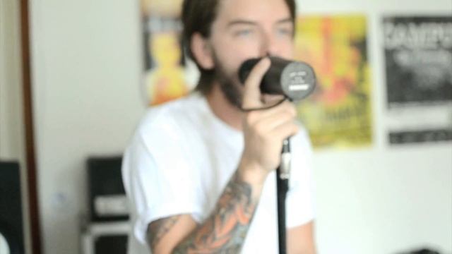 30 Seconds To Mars - Closer To The Edge - Drum & Vocal Cover - MUKI feat. Philip Strand смотреть онлайн