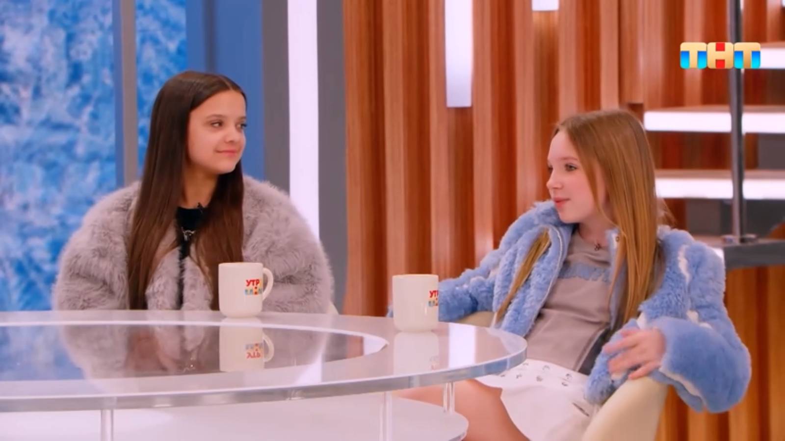 В гостях — Бэтси и Мария Янковская смотреть онлайн