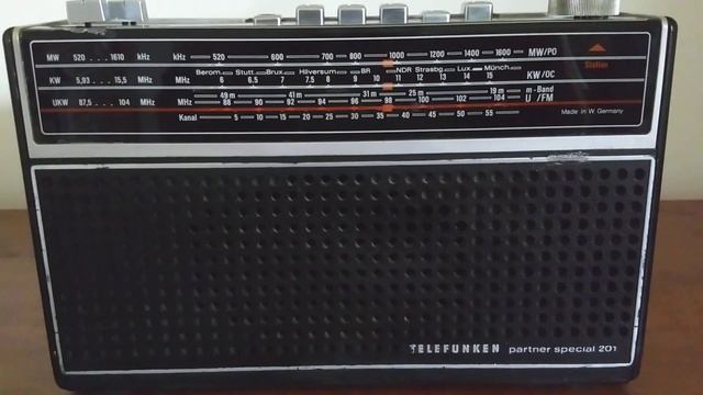 Rádio Telefunken Partner Special 201. FM/MW/SW.