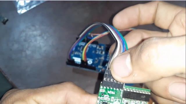 Arduino Relay Control with 433 MHz RF Remote and Receiver in Hindi & Urdu смотреть онлайн