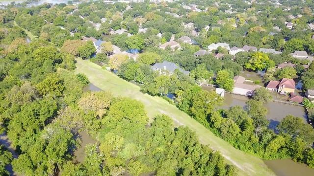 Drone Footage Briarhills, Barker Dam, and Bayou 2 8-30-17 10:00 AM смотреть онлайн