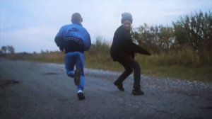 невиди́мка   Мое гетто под окном