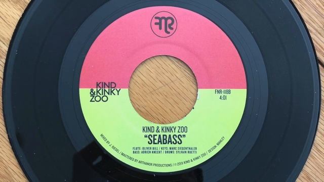 Kind & Kinky Zoo "Seabass" Funk Night Records 45 (FNR-118B) смотреть онлайн