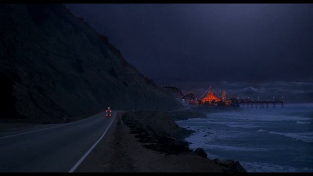 Клоуны-убийцы из космоса Killer Klowns from Outer Space [ Кладовка с фильмами ] 1988 смотреть онлайн