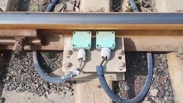 What is in motion weigh bridge that measures load of the whole train смотреть онлайн